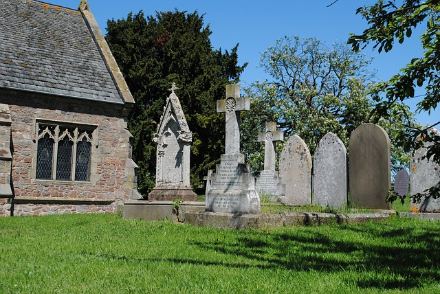 gravestones 71056 640